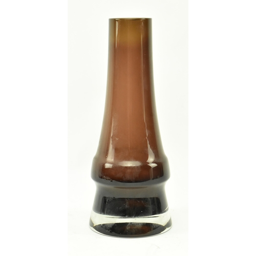 552 - Riihimaki - A retro 20th century Finnish designer studio art glass vase. The vase in olive cinnamon ... 
