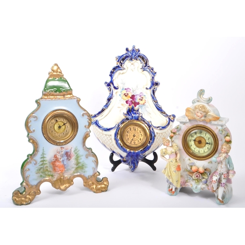 129 - Sitzendorf - A late 19th Century Sitzendorf porcelain mantel clock in pastel pink and blue ground wi... 