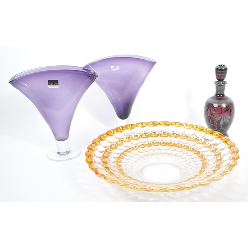 28 - A collection of 20th Century glass to include a pair of amethyst vases in a triangular shape, a bohe... 