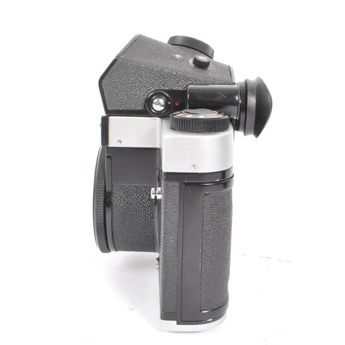 292 - Kiev - A late 20th century USSR / Soviet Kiev 60 TTL medium format SLR camera body. The camera havin... 