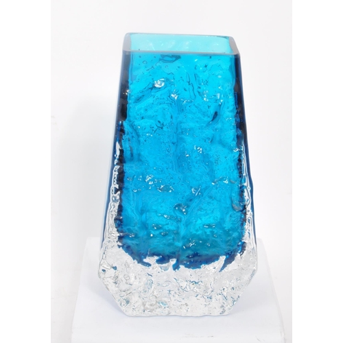 3 - Geoffrey Baxter for Whitefriars - A retro 1960s British studio art glass vase from the coffin textur... 