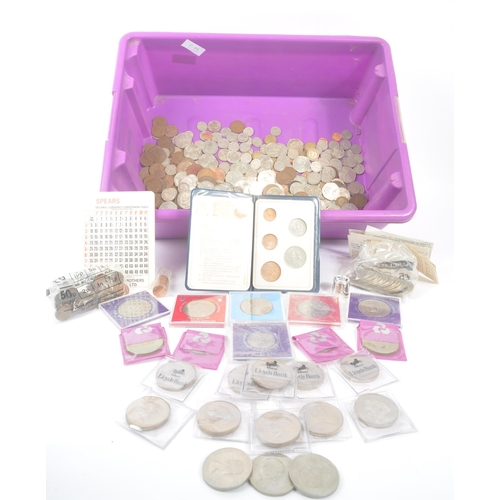 545 - A collection of 20th century British commemorative crown & circulated coins. The collection to inclu... 