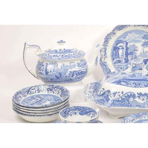 94 - Spode - Italian design - Large extensive contemporary dinner service set. Comprising of serving / ca... 