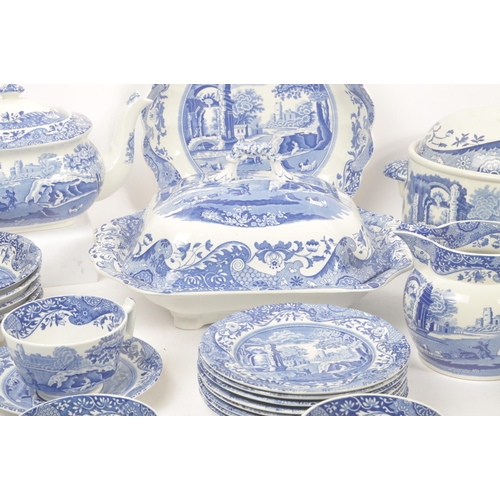 94 - Spode - Italian design - Large extensive contemporary dinner service set. Comprising of serving / ca... 