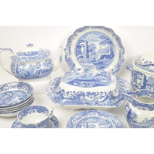 94 - Spode - Italian design - Large extensive contemporary dinner service set. Comprising of serving / ca... 