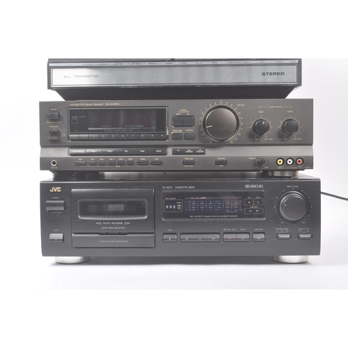 425 - A collection of 20th Century stereo hi-fi equipment to include Technics SA-GX200L amplifier and tune... 