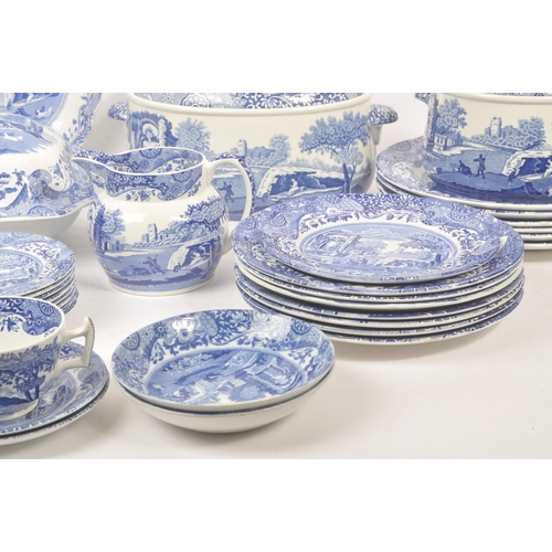 94 - Spode - Italian design - Large extensive contemporary dinner service set. Comprising of serving / ca... 