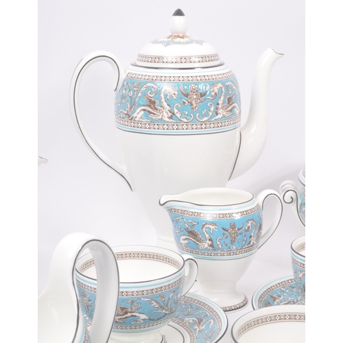 134 - Wedgwood - Turquoise Florentine - A vintage 20th Century Wedgwood bone china tea and coffee service ... 