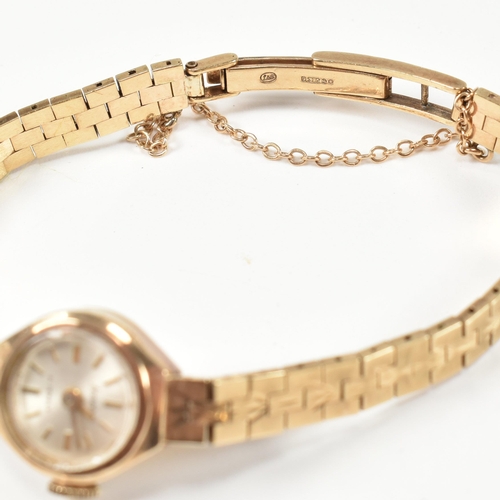 123 - 9ct gold hallmarked ladies dress watch and bracelet strap. The wristwatch and strap hallmarked for L... 