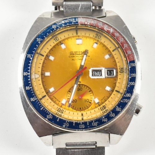 181 - 1970s Vintage Seiko Pogue 6139-6002 chronograph wristwatch. The watch having a golden face with Peps... 