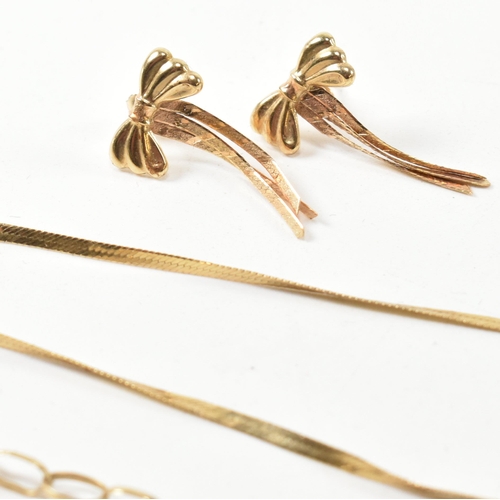 188 - A pair of 9ct gold snake chain bow earrings and two 9ct gold bracelets. The lot to include a pair of... 