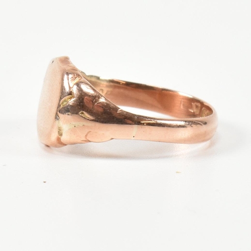 198 - An early 20th century hallmarked 9ct rose gold shield signet ring. The 9ct rose gold signet ring hav... 