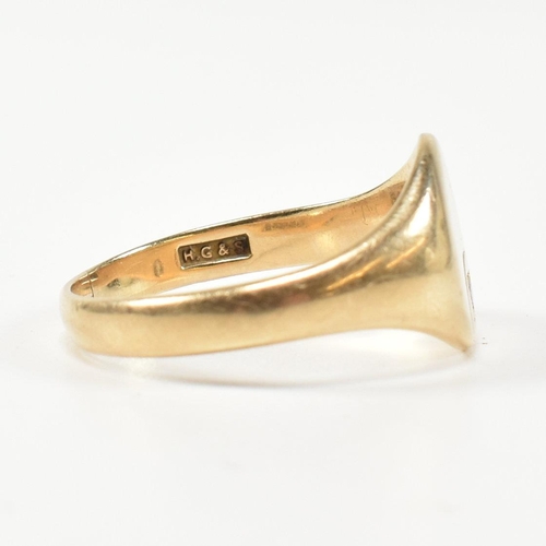 226 - A hallmarked 9ct gold and CZ signet ring. The 9ct gold signet ring having an oval face set to the to... 