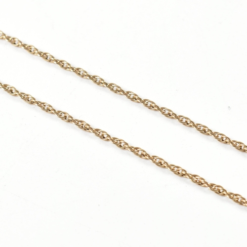 242 - A 9ct gold Singapore chain necklace. The 9ct gold necklace having double links to spring ring clasp.... 