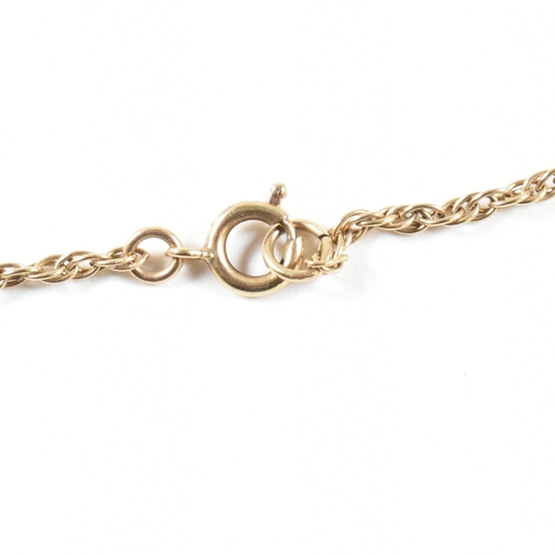 242 - A 9ct gold Singapore chain necklace. The 9ct gold necklace having double links to spring ring clasp.... 