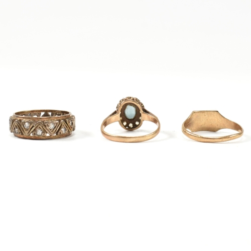 291 - Two hallmarked 9ct gold rings and a gold on silver ring. The rings to include a hallmarked 9ct gold ... 