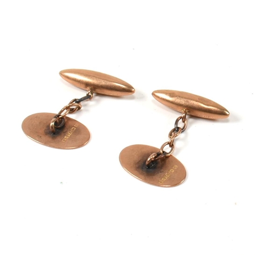 326 - A pair of George V hallmarked 9ct gold cufflinks. The chain style cufflinks having oval shaped heads... 