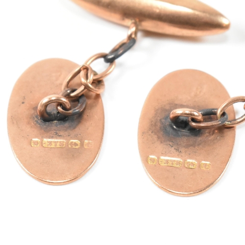 326 - A pair of George V hallmarked 9ct gold cufflinks. The chain style cufflinks having oval shaped heads... 