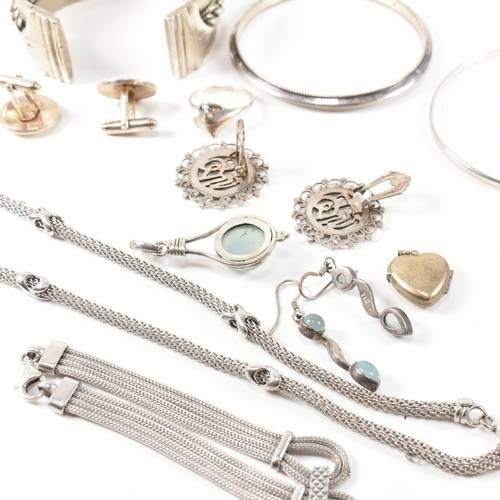 379 - A collection of 925 silver and gem set jewellery. The jewellery to include a hallmarked Italian 925 ... 