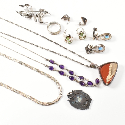 381 - A collection of 925 silver and marcasite jewellery. The collection to include a hallmarked Italian s... 