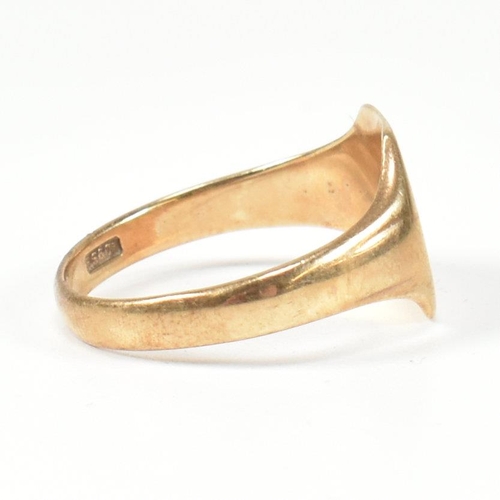 410 - A hallmarked 9ct gold signet ring. The gold signet ring with monogram of initial J to the centre. Ha... 