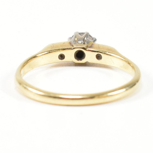 52 - An 18ct gold and diamond solitaire ring. The ring set with a single round brilliant cut diamond havi... 