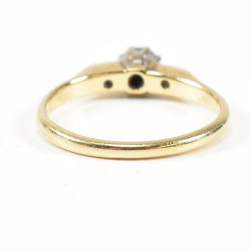 52 - An 18ct gold and diamond solitaire ring. The ring set with a single round brilliant cut diamond havi... 