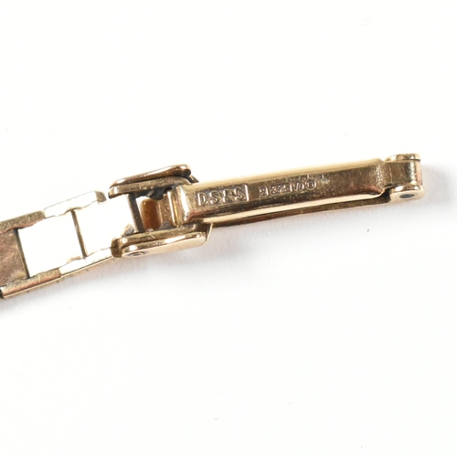 93 - 9ct gold hallmarked ladies dress watch and bracelet strap. The wristwatch and strap hallmarked for L... 