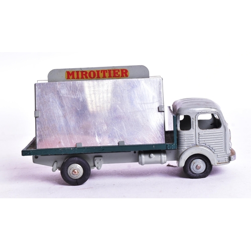 1 - French Dinky Toys - an original vintage French made Dinky Toys diecast model No. 33 C Simca Cargo Tr... 