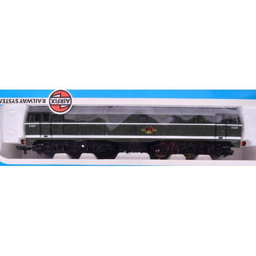 397 - Model Railway - x2 OO gauge model railway trainset locomotive sets comprising Hornby World of Thomas... 