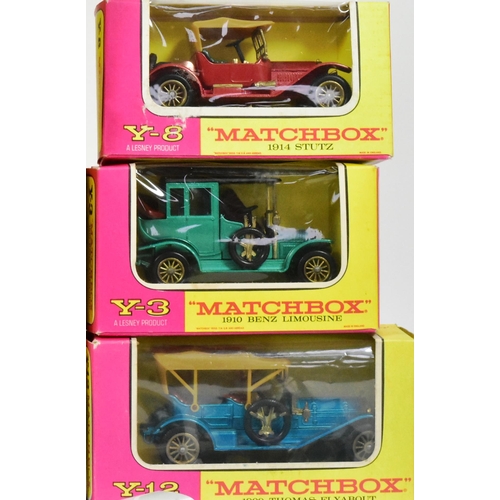 52 - Diecast - a collection of assorted vintage diecast models of various scales and makers to include Co... 