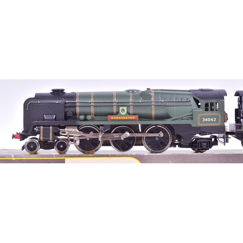 59 - Model Railway - a vintage Wrenn OO gauge model railway trainset locomotive, no. W2236 'Dorchester' 3... 