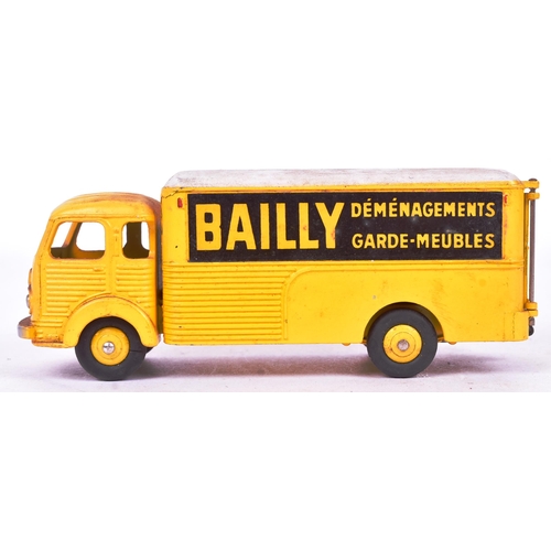 8 - French Dinky Toys - an original vintage French made Dinky Toys diecast model No. 33AN Simca Cargo ' ... 