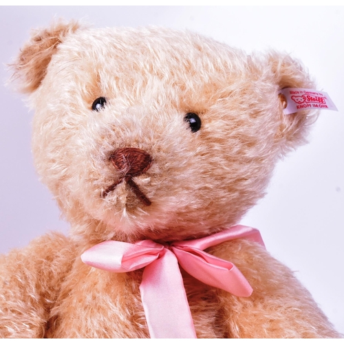 98 - Teddy Bears - an original German Steiff made soft toy teddy bear 038112 Appolonia Margarete. Golden ... 