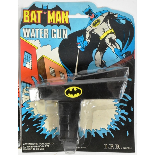 406 - Marvel & DC - x2 vintage rack pack Marvel / DC ' Water Gun ' water pistols. Spider-Man and Batman. B... 