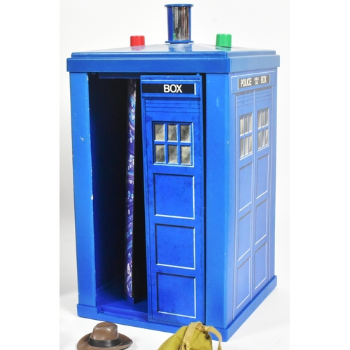 435 - Doctor Who - Denys Fisher - an original vintage 1970s Fourth Doctor era ' Doctor Who TARDIS ' action... 