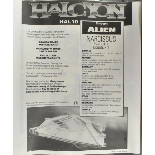 448 - Alien - x2 vintage 1990s Halcyon ' Movie Classics ' ( Alien & Aliens ) plastic model kits comprising... 