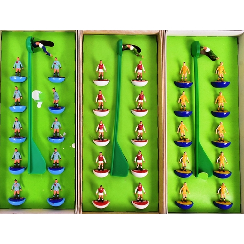 454 - Subbuteo - a collection of x8 vintage Subbuteo table top football game teams. Various teams all appe... 