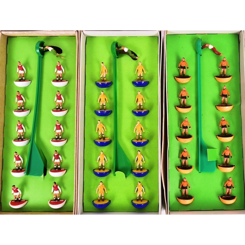 454 - Subbuteo - a collection of x8 vintage Subbuteo table top football game teams. Various teams all appe... 