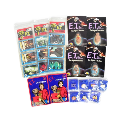 465 - The Extra Terrestrial - a collection of vintage 1980s ET movie memorabilia comprising LJN carded act... 