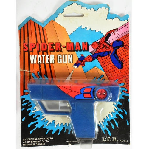 473 - Marvel Comics - a vintage IPR of Napoli Italian rack pack Spiderman ' Water Gun ' water pistol and a... 