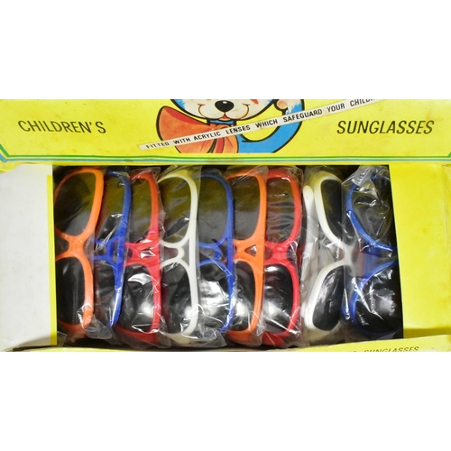 478 - Children's Sunglasses - vintage c1970s NOS ex-shop-stock counter top trade box of ' Children's Sungl... 