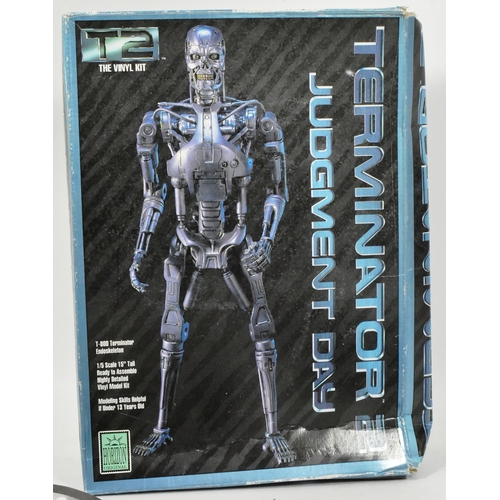 504 - Model Kit - a vintage Horizon made 1/5 scale Terminator Judgement Day T2 vinyl model kit. Pre assemb... 