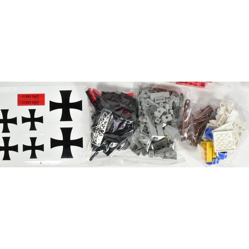 520 - Lego - an original Lego Sculptures set No. 10024 Red Baron. The set rebagged, with instructions and ... 