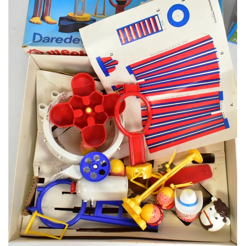 531 - Retro Toys - a vintage 1970s Airfix Weebles Daredevils Circus along with Playmobil set No. 70133 Cou... 