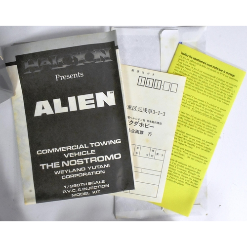 555 - Alien - a vintage 1990s pre-assembled Halcyon Special Collectors Edition Alien 1/960 Commercial Towi... 