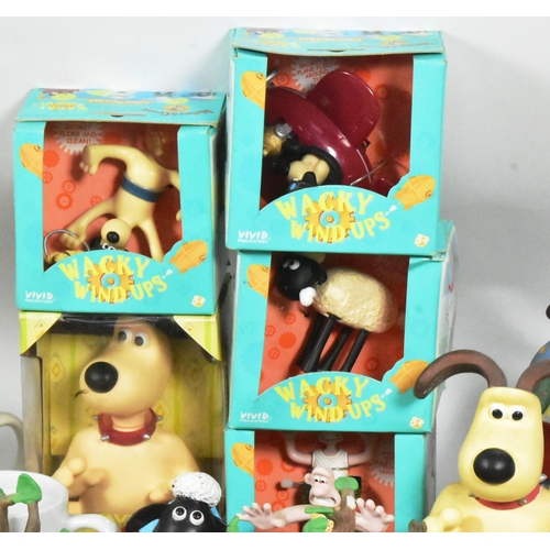 591 - Wallace & Gromit - a collection of assorted Wallace & Gromit TV & Film related memorabilia to includ... 