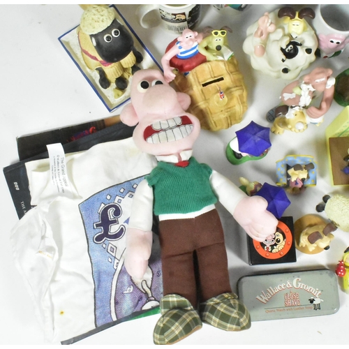 591 - Wallace & Gromit - a collection of assorted Wallace & Gromit TV & Film related memorabilia to includ... 