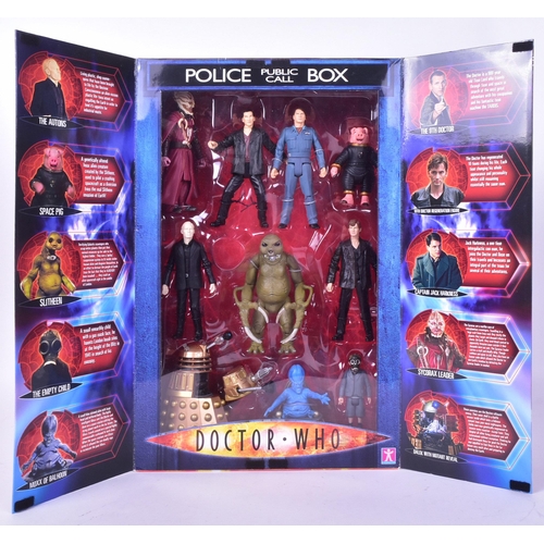 624 - Doctor Who - Character Options - a ' 10 Figure Gift Set ' from Series 1 (Christopher Eccleston) acti... 