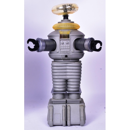 625 - Lost In Space - vintage Masudaya made battery operated plastic ' Robot YM-3 Talking Figure ' Robot b... 